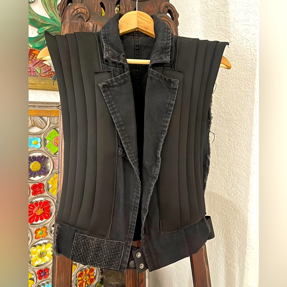 DQmane Denim Fringed  Vest Black size Medium